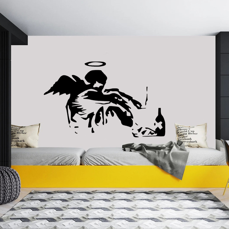 Граффити Бэнкси с опавшим анге – обзор и цена Home Cinema Room